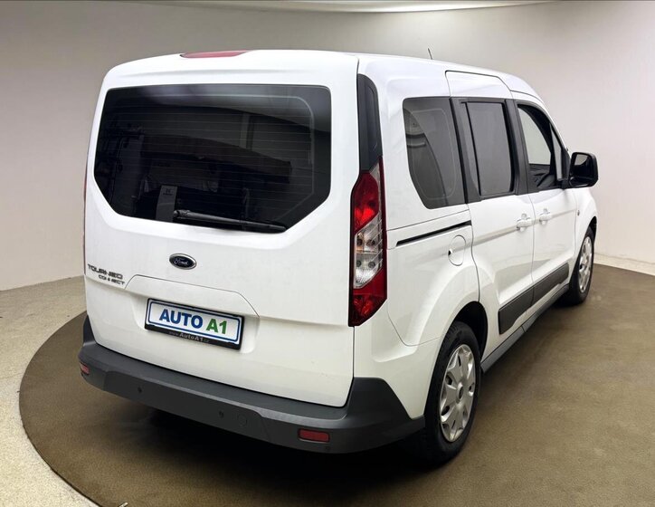 Ford Tourneo Connect 4