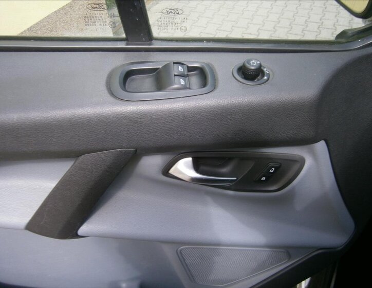 Ford Transit Custom Kombi 2,2 l 114 kw