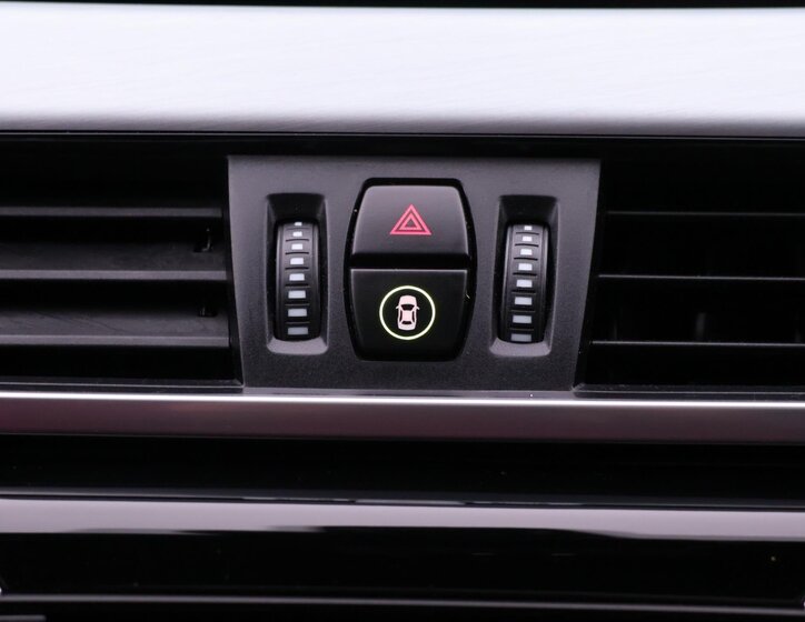 BMW X1 SUV 2,0 l 140 kw