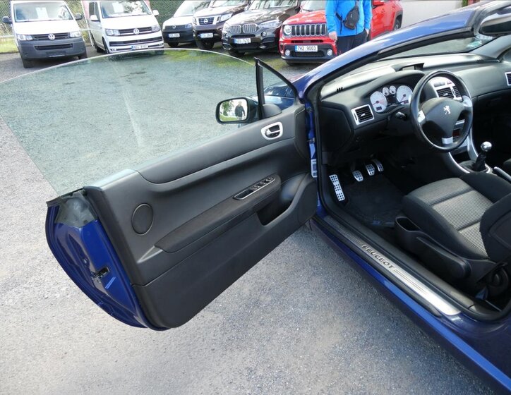 Peugeot 307 Kupé 2,0 l 100 kw