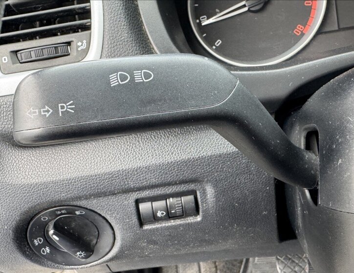 Škoda Roomster Kombi 1,2 l 51 kw