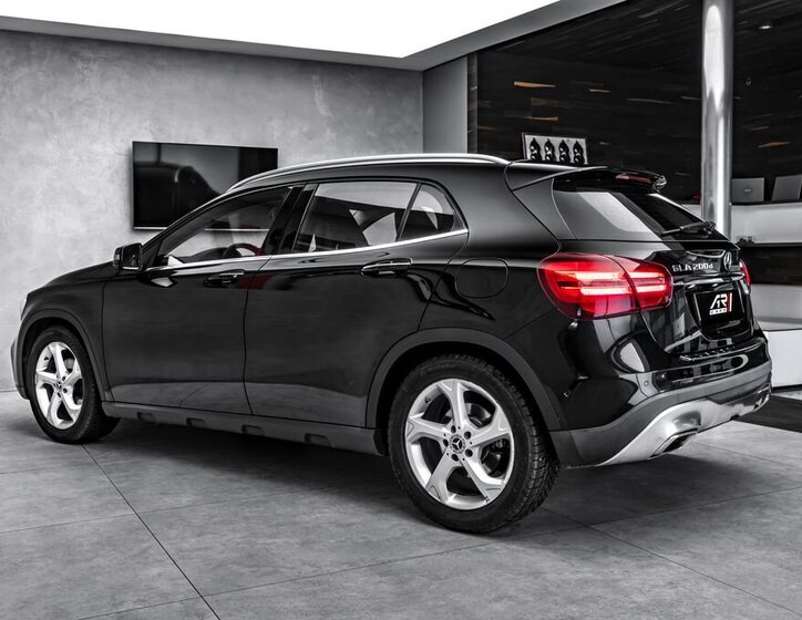 Mercedes-Benz GLA SUV 2,1 l 100 kw