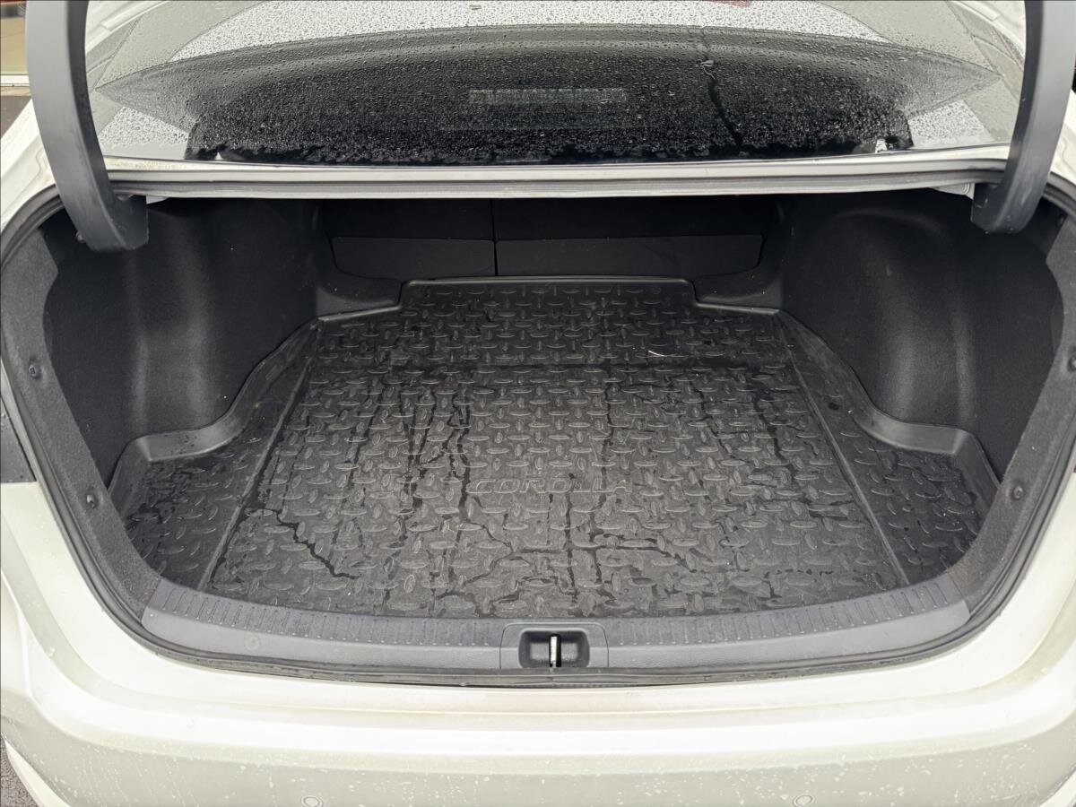 Toyota Corolla Sedan 1,8 l 72 kw