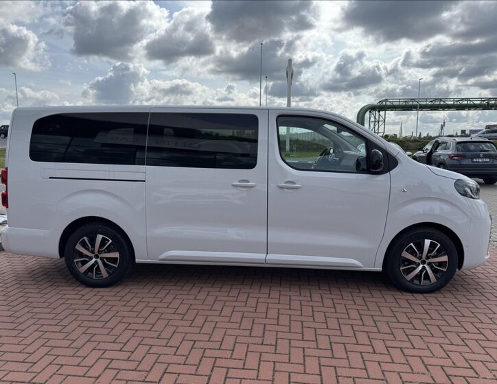 Toyota ProAce Verso 4