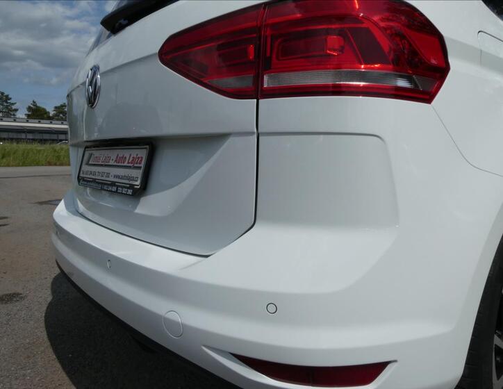 Volkswagen Touran 10