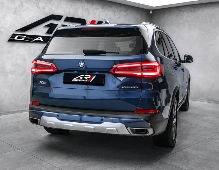 BMW X5 SUV 3,0 l 250 kw