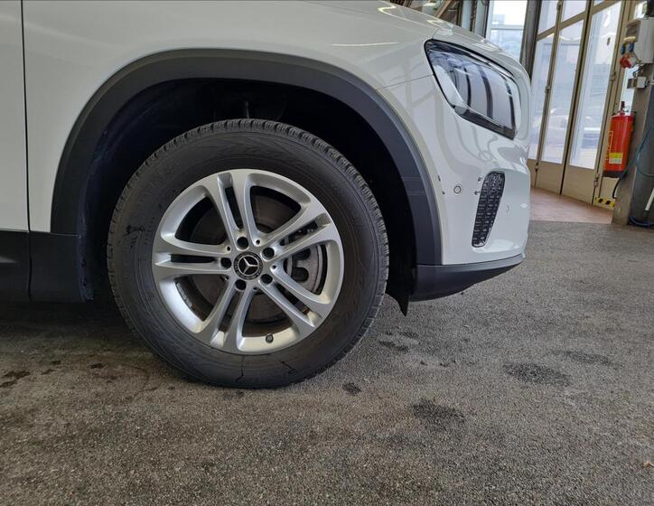 Mercedes-Benz GLB 22