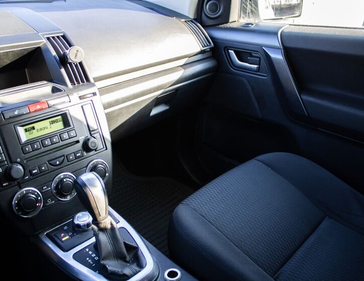 Land Rover Freelander SUV 2,2 l 110 kw