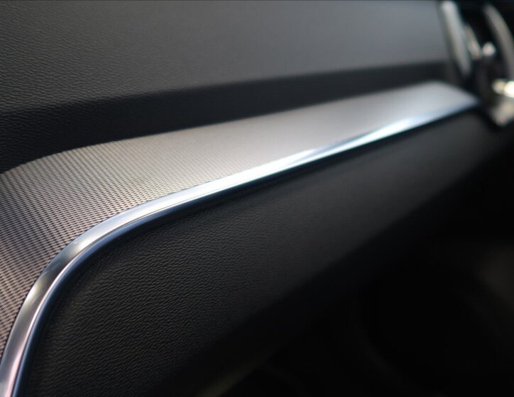 Volvo V60 Kombi 2,0 l 140 kw