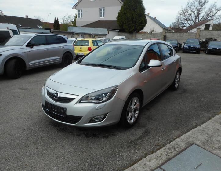 Opel Astra 1