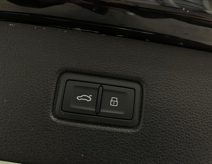 Audi SQ7 Kombi 4,0 l 320 kw