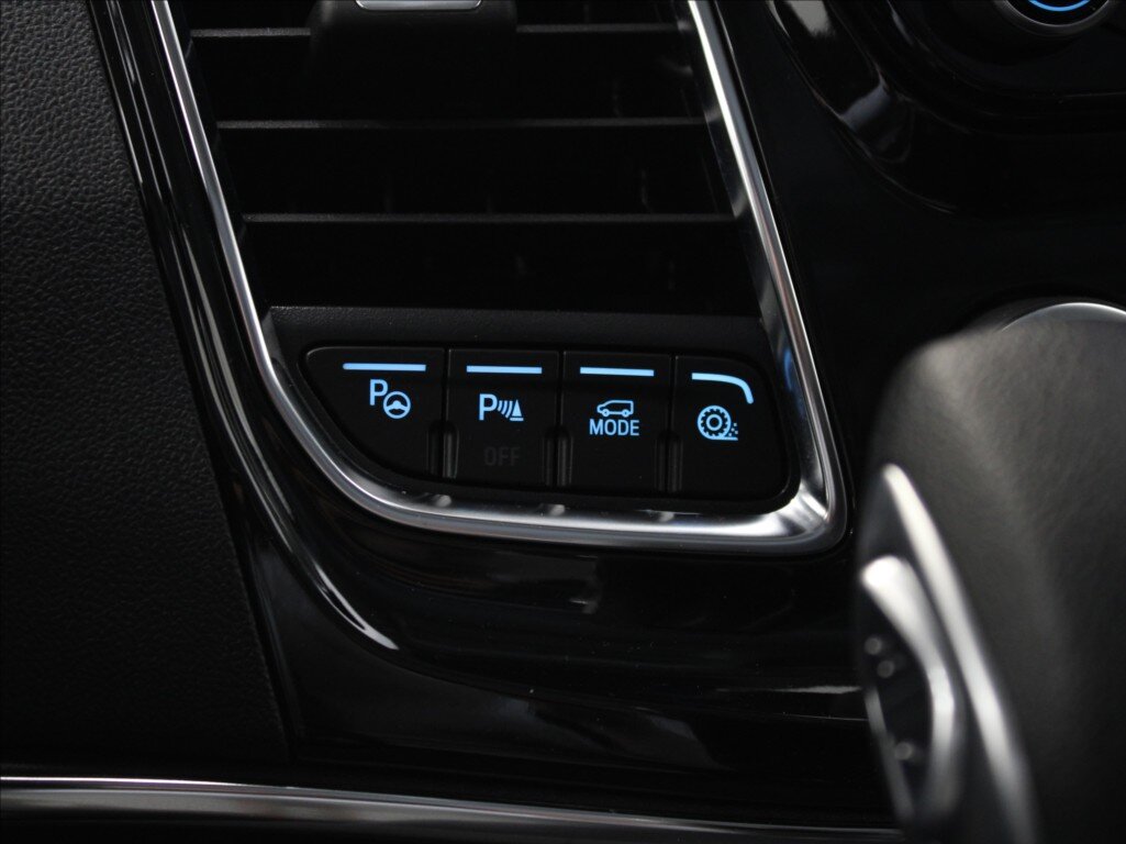 Ford Tourneo Custom MPV 2,0 l 125 kw