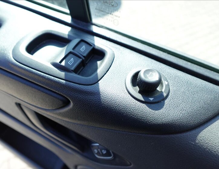 Ford Transit Ostatní 2,0 l 77 kw