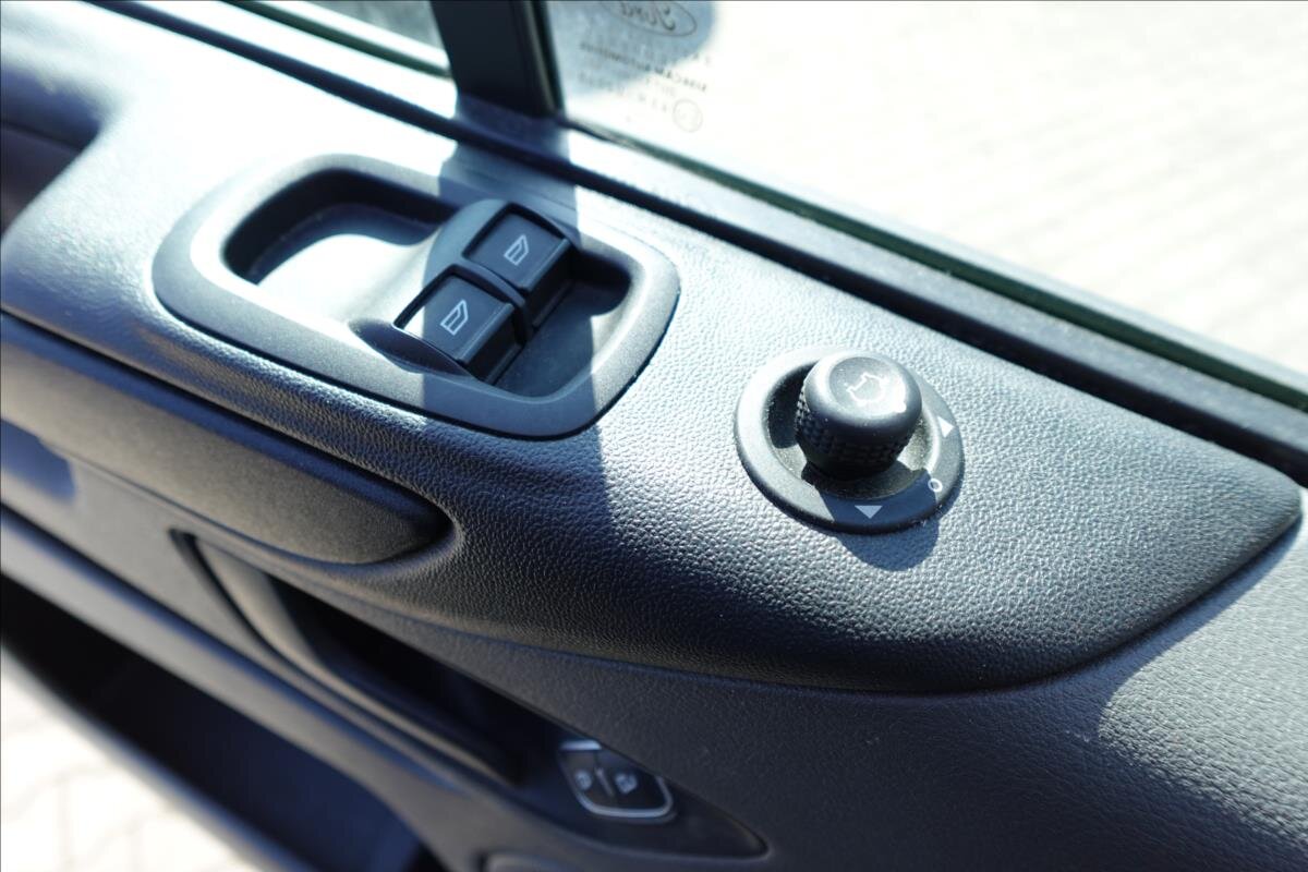 Ford Transit Ostatní 2,0 l 77 kw