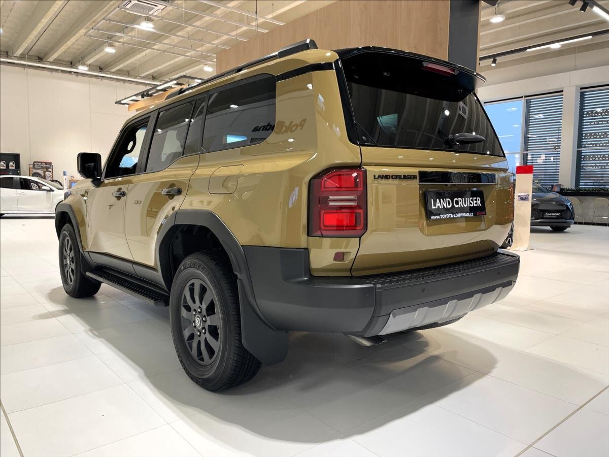 Toyota Land Cruiser SUV 2,8 l 150 kw