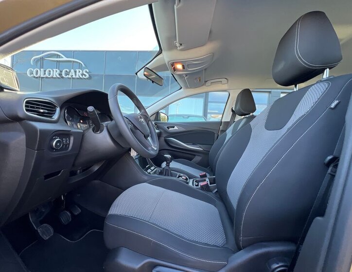 Opel Grandland X Hatchback 1,2 l 96 kw