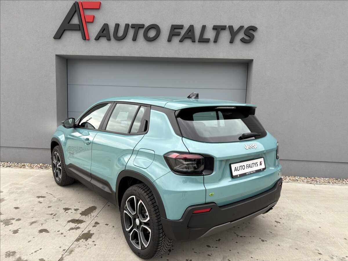 Jeep Avenger Sedan / Limuzína 1,2 l 74 kw