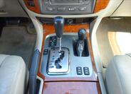 Toyota Land Cruiser 26