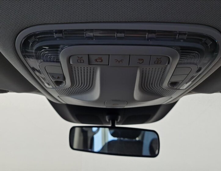 Mercedes-Benz Vito 14