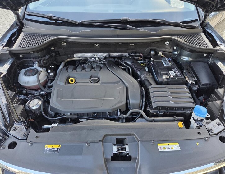 Škoda Karoq SUV 1,5 l 110 kw