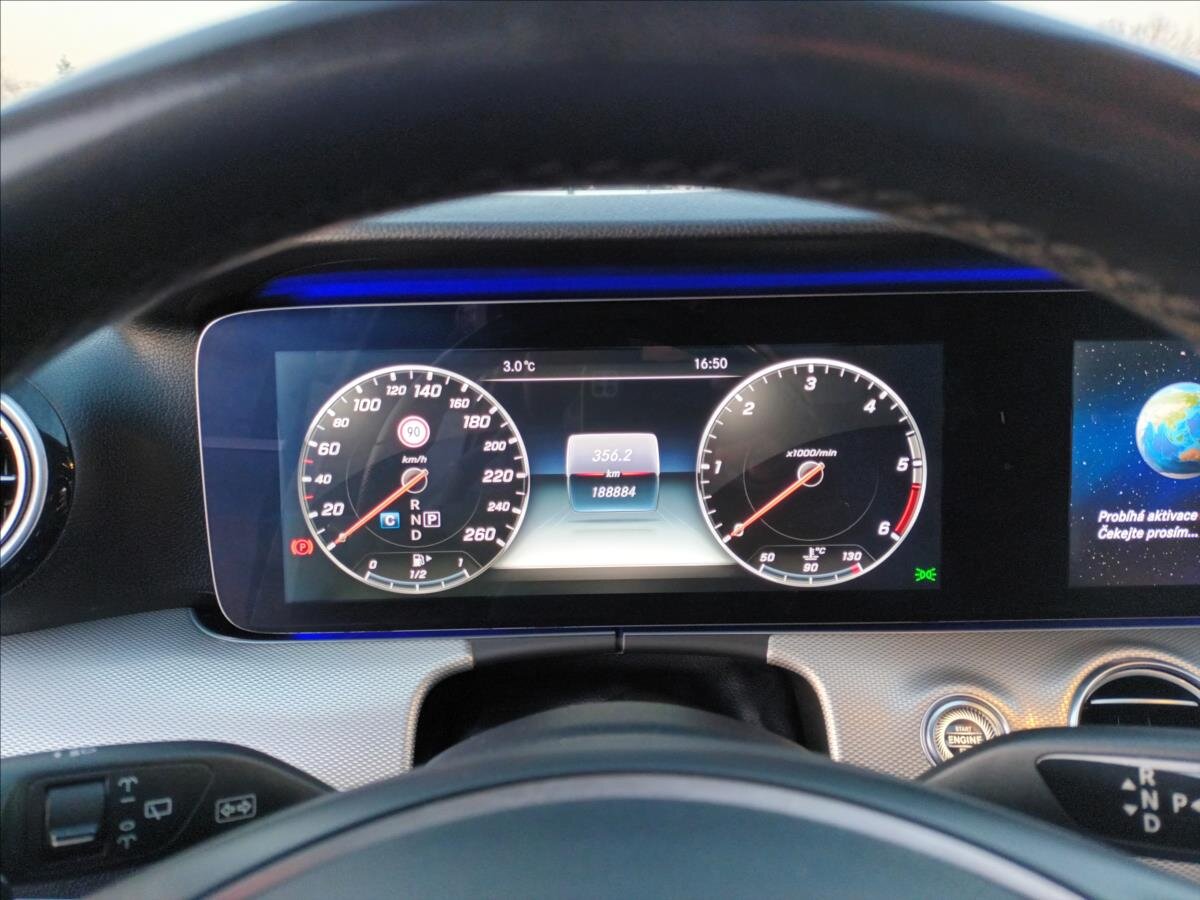 Mercedes-Benz Třídy E Kombi 3,0 l 190 kw