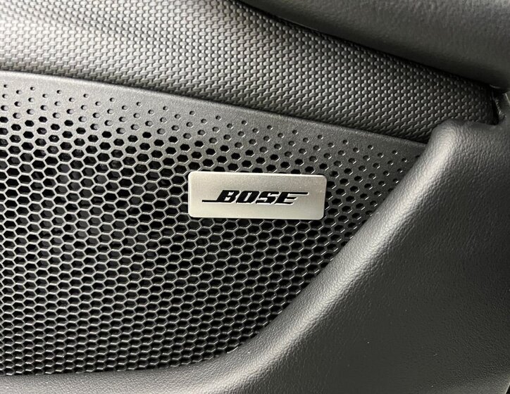 Porsche Taycan Sedan / Limuzína 0,0 320 kw