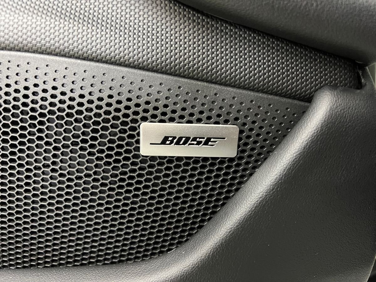 Porsche Taycan Sedan / Limuzína 0,0 320 kw
