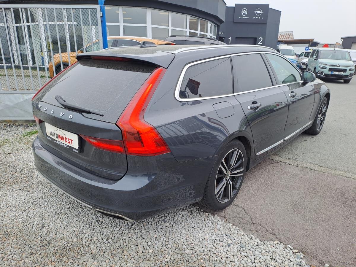 Volvo V90 Kombi 2,0 l 187 kw