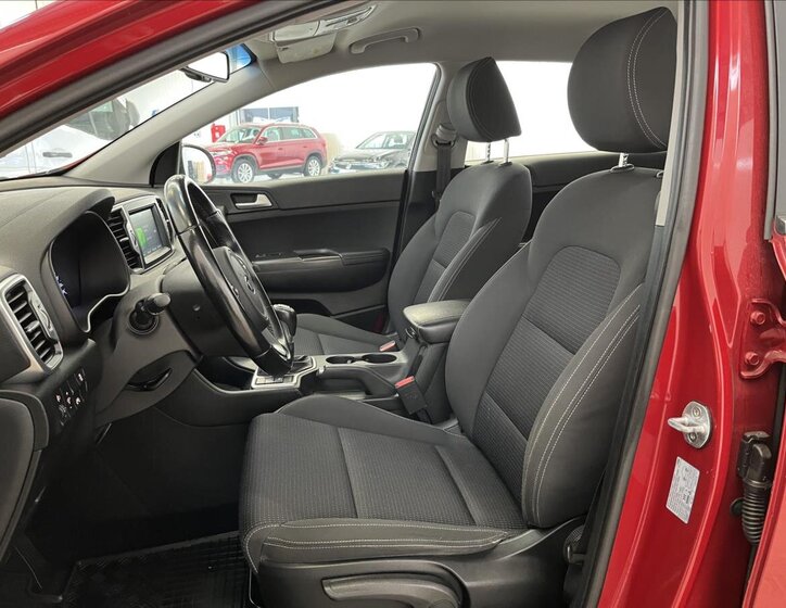 KIA Sportage SUV / Terénní 2,0 l 100 kw