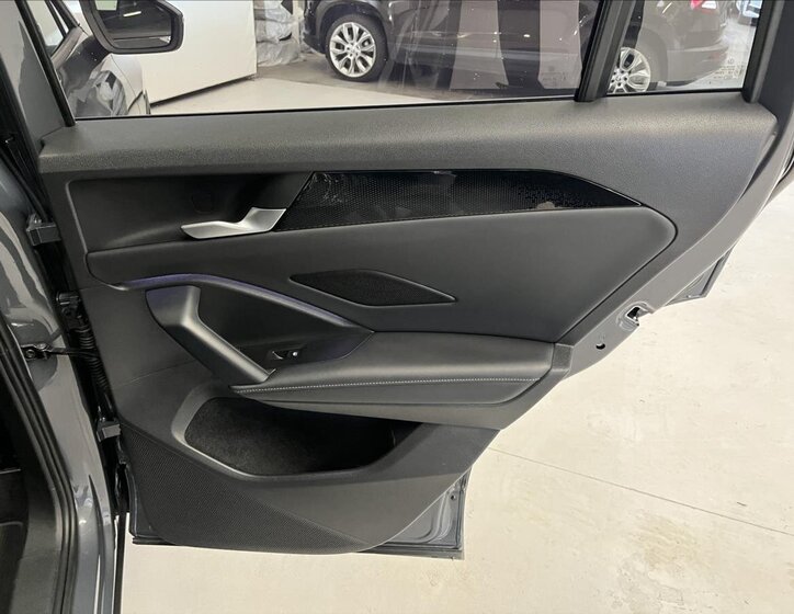 Volkswagen Tiguan SUV / Terénní 1,5 l 96 kw