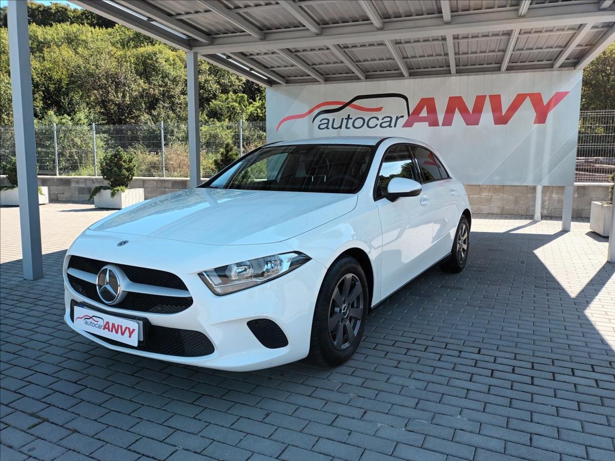 Mercedes-Benz Třídy A Hatchback 1,3 l 80 kw