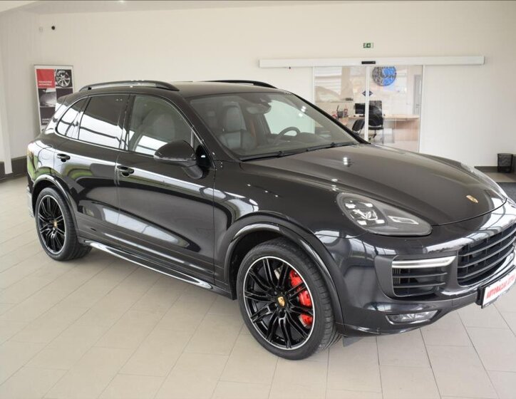 Porsche Cayenne 3