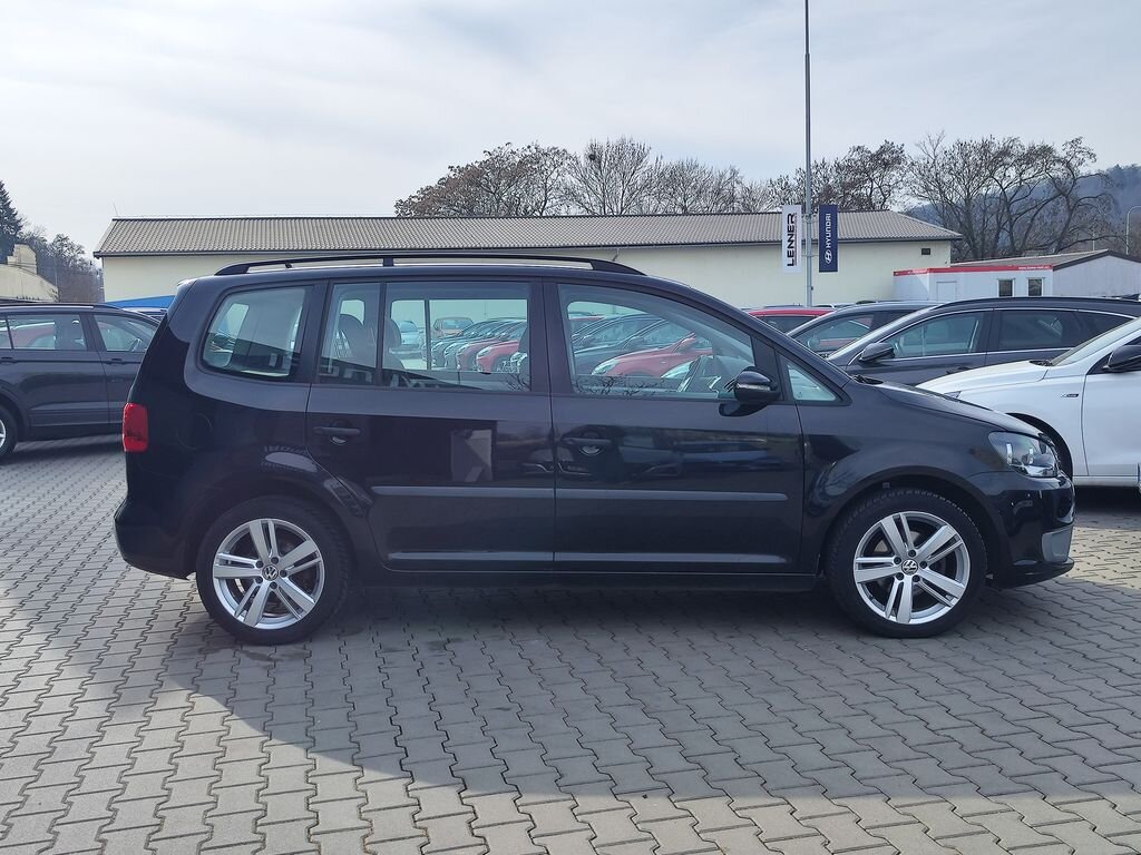 Volkswagen Touran MPV 1,2 l 77 kw