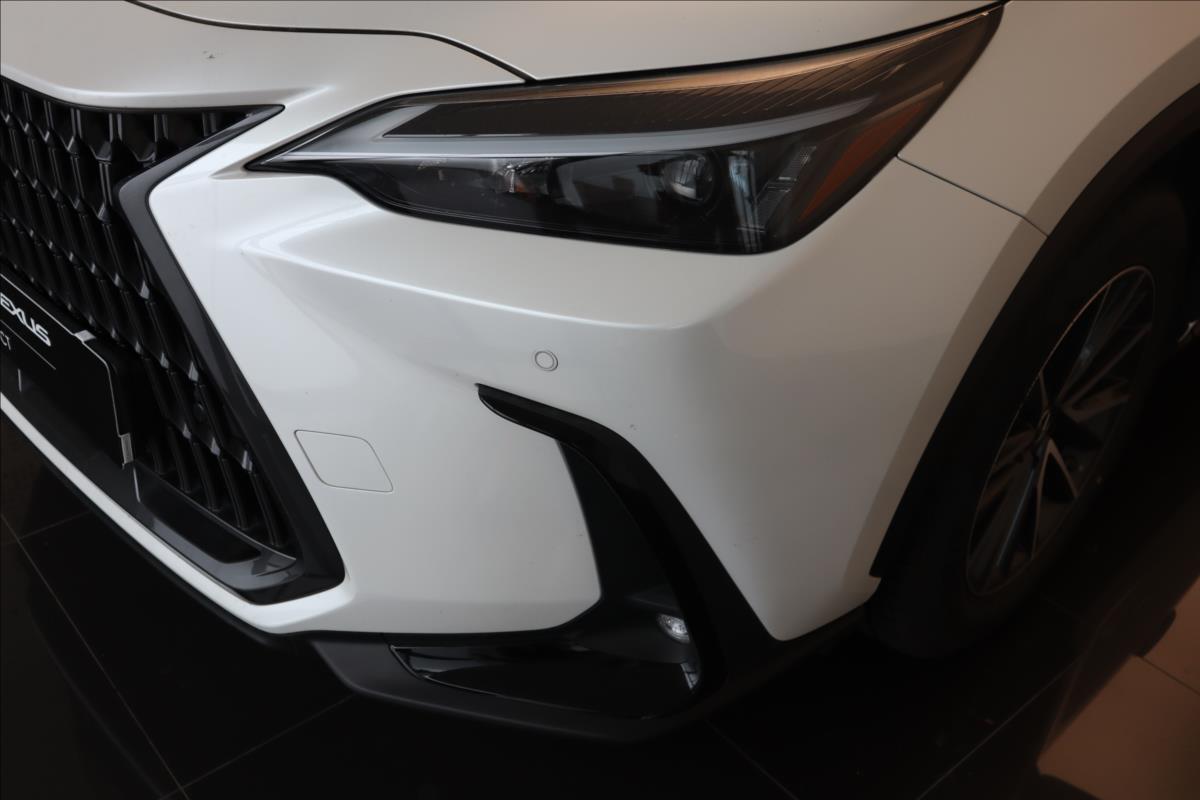 Lexus NX 450h+
