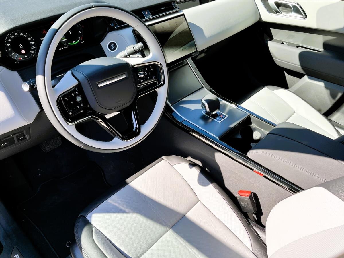 Land Rover Range Rover Velar SUV / Terénní 2,0 l 297 kw