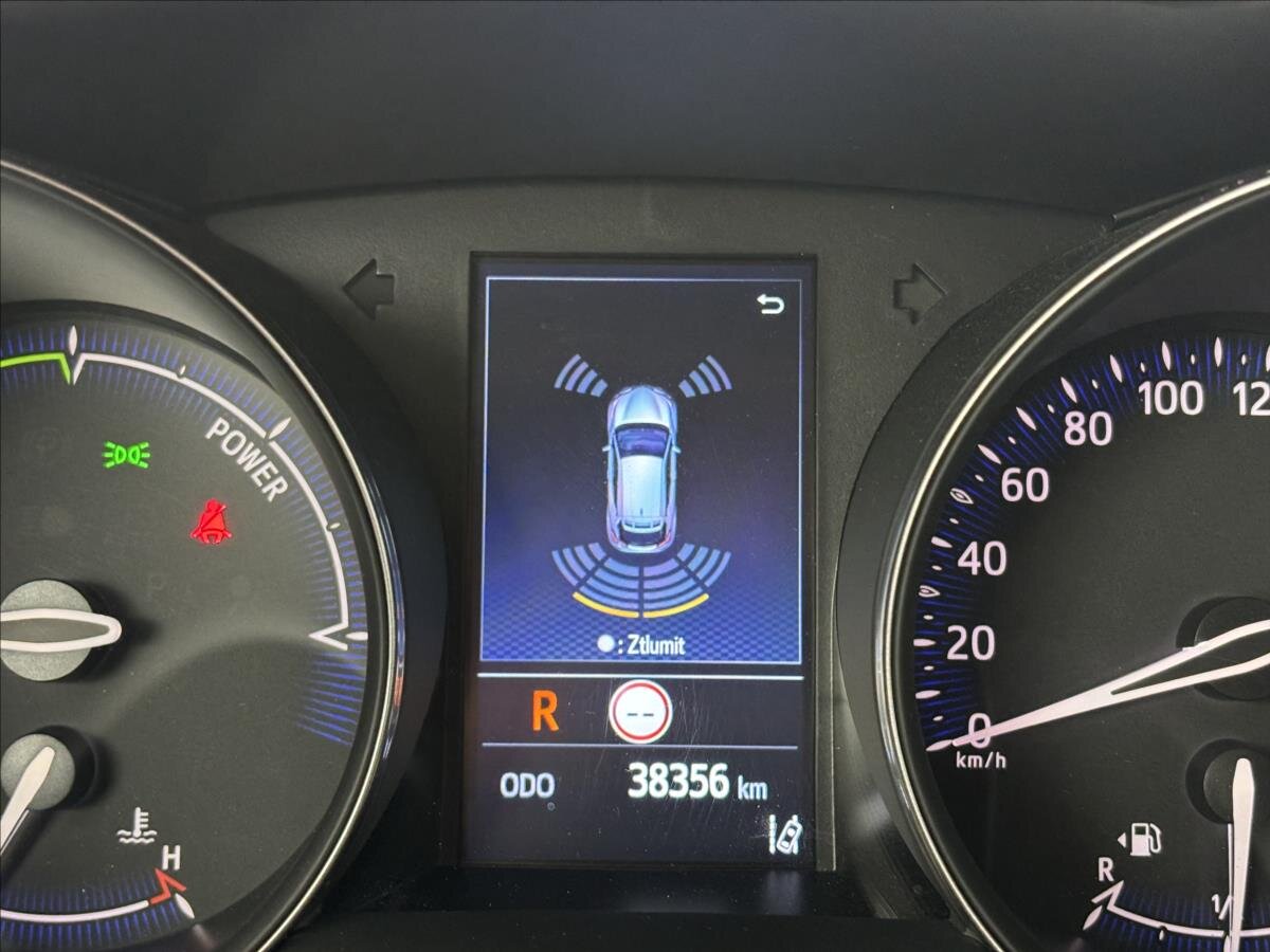 Toyota C-HR SUV / Terénní 2,0 l 135 kw