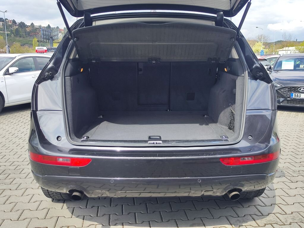 Audi Q5 SUV / Terénní 2,0 l 155 kw