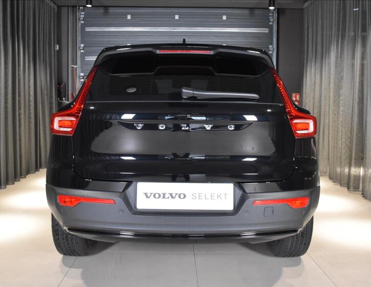 Volvo XC40 5