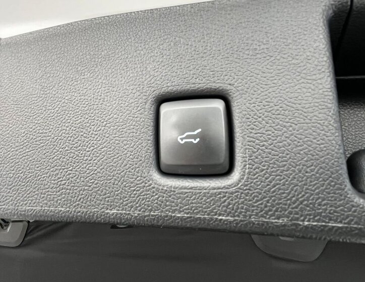 Ford Kuga SUV / Terénní 2,5 l 140 kw