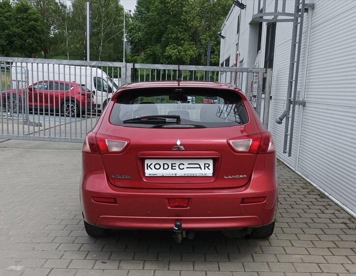Mitsubishi Lancer Hatchback 1,6 l 86 kw