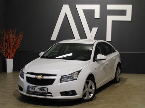 Chevrolet Cruze Sedan / Limuzína 2,0 l 120 kw