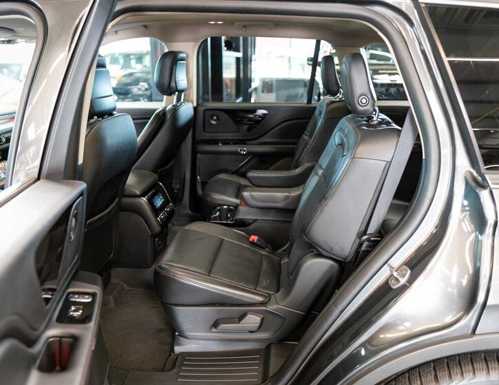 Lincoln Aviator SUV / Terénní 3,0 l 298 kw