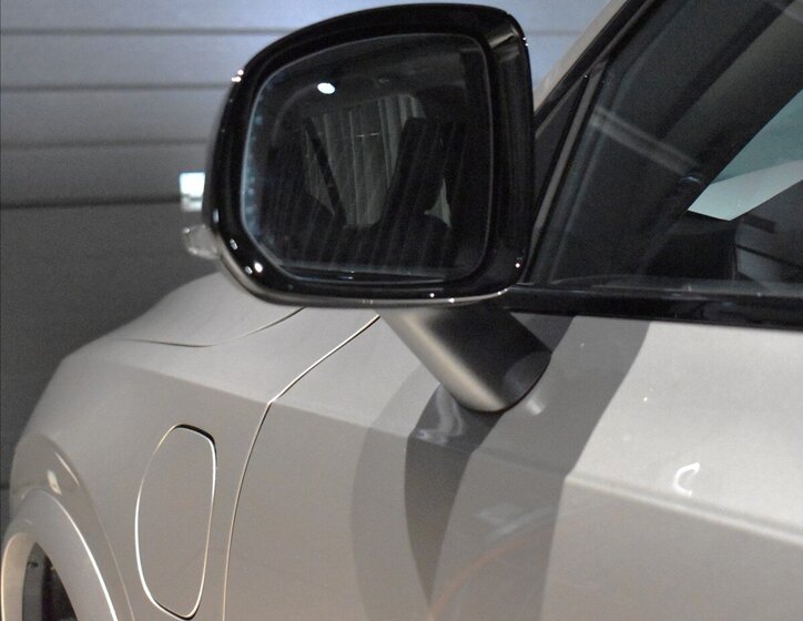 Volvo XC90 SUV 2,0 l 335 kw