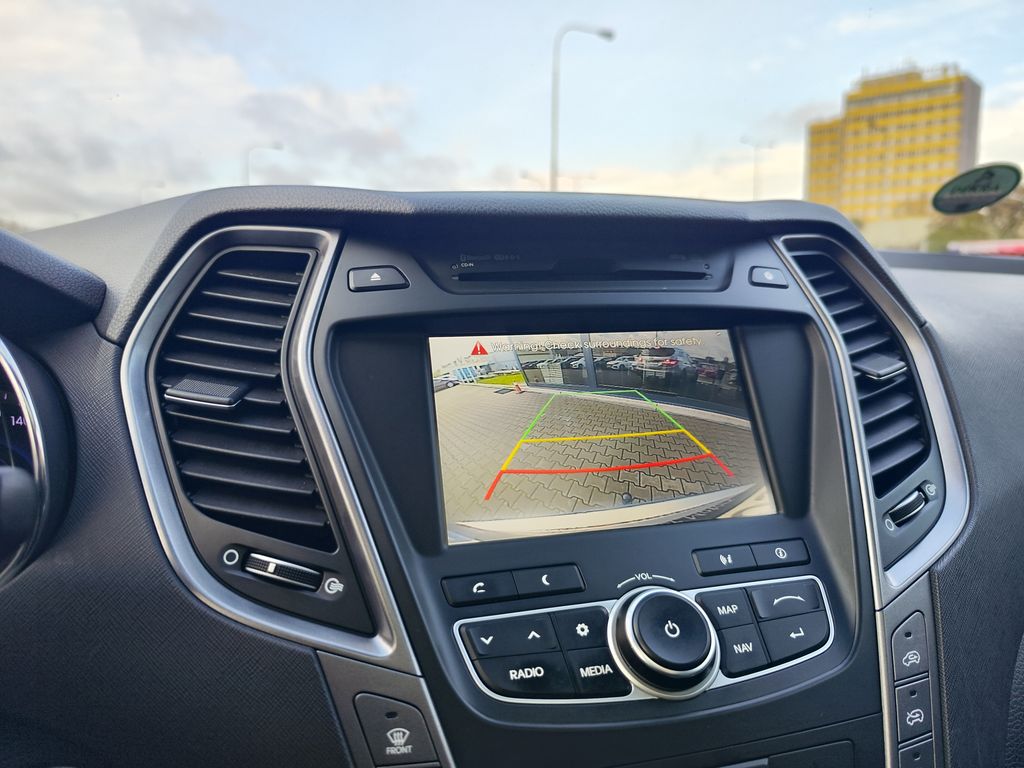 Hyundai Grand Santa Fe