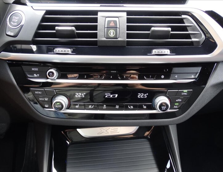 BMW X3 SUV 2,0 l 185 kw