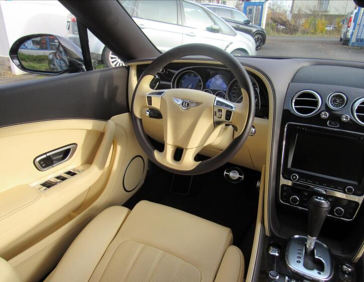 Bentley Continental GTC 27