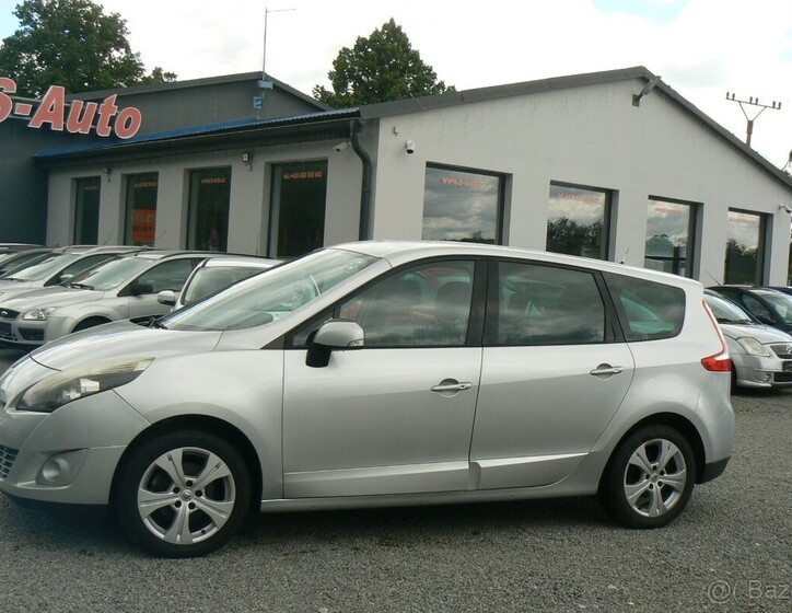 Renault Grand Scénic 1