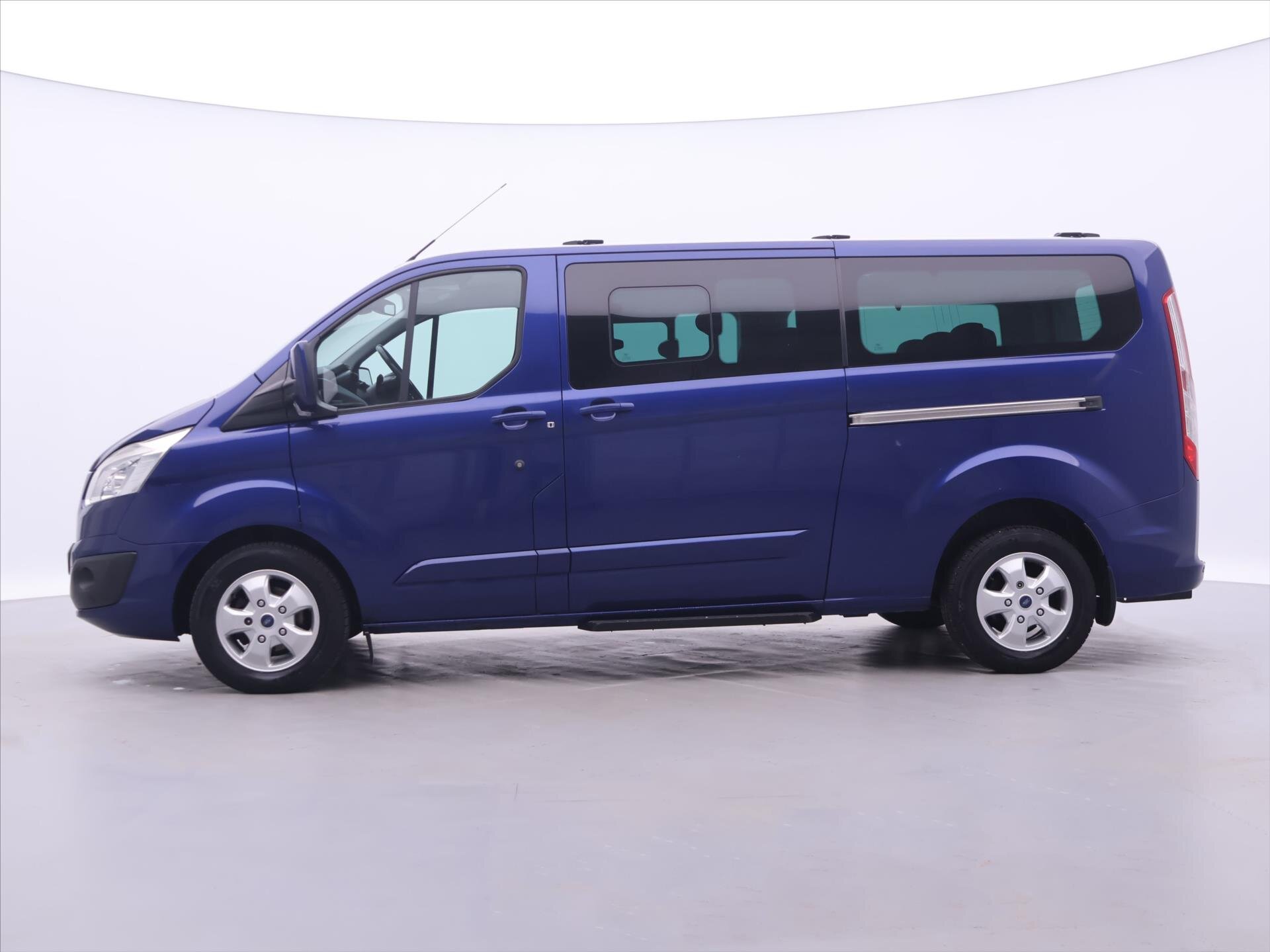 Ford Tourneo Custom Kombi 2,0 l 125 kw