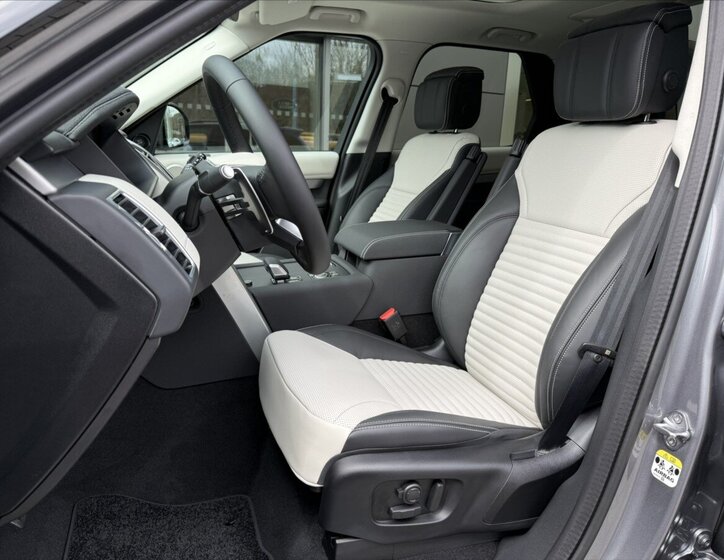 Land Rover Discovery SUV / Terénní 3,0 l 257 kw