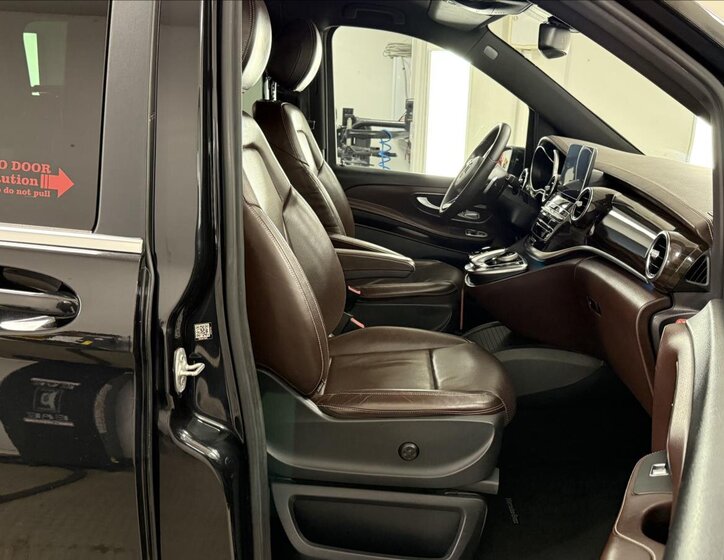 Mercedes-Benz Třídy V 9